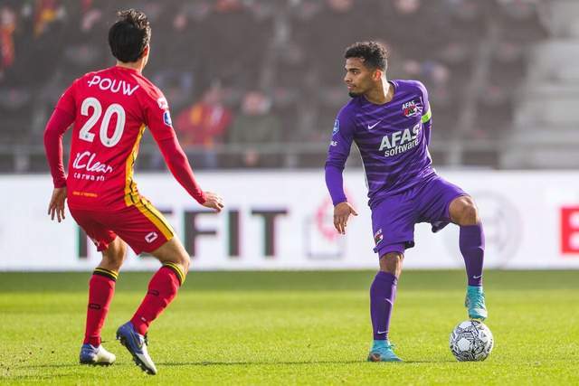 男篮集训名单调整：曾凡博贺希宁余嘉豪离队